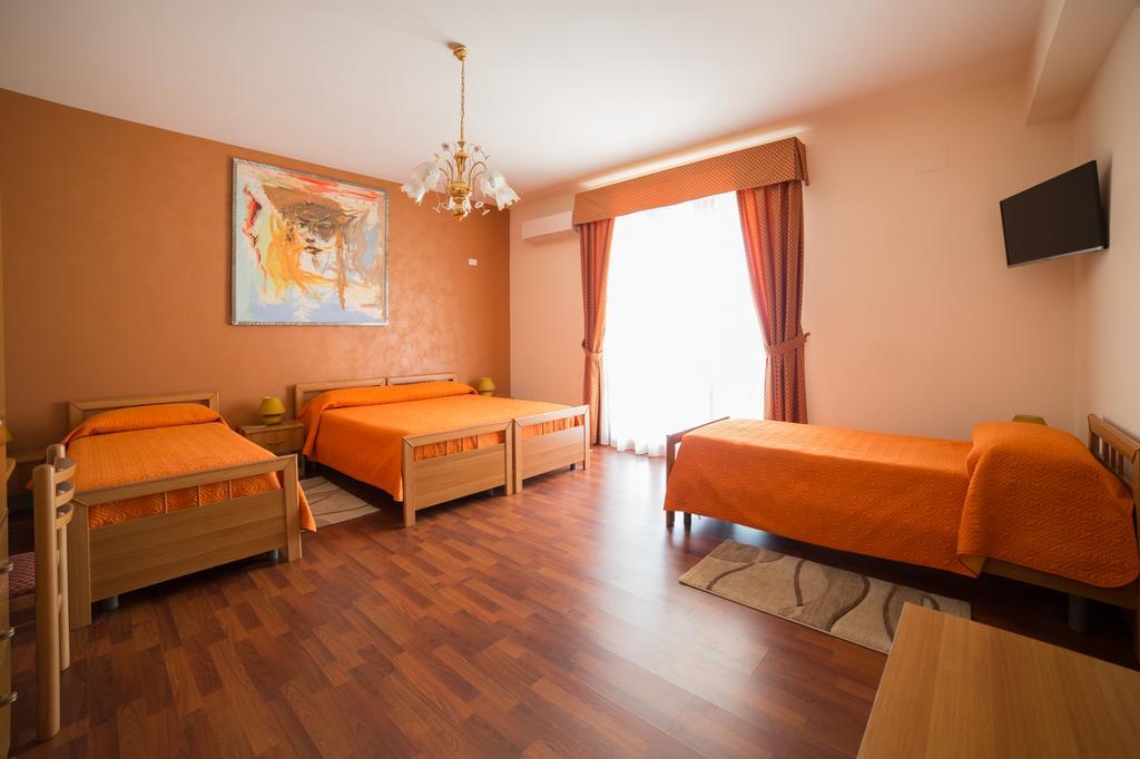 B&B Diamante Nissoria Extérieur photo