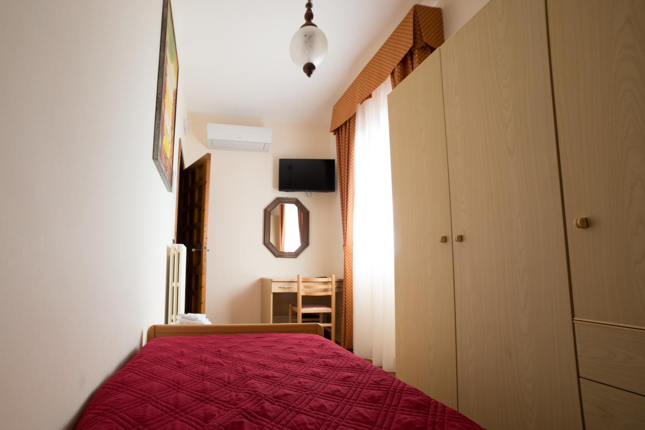 B&B Diamante Nissoria Extérieur photo